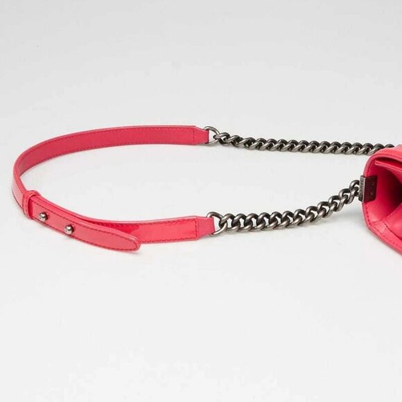 Chanel Pink Quilted Patent Leather Large Boy Bag - Picture 4 of 9